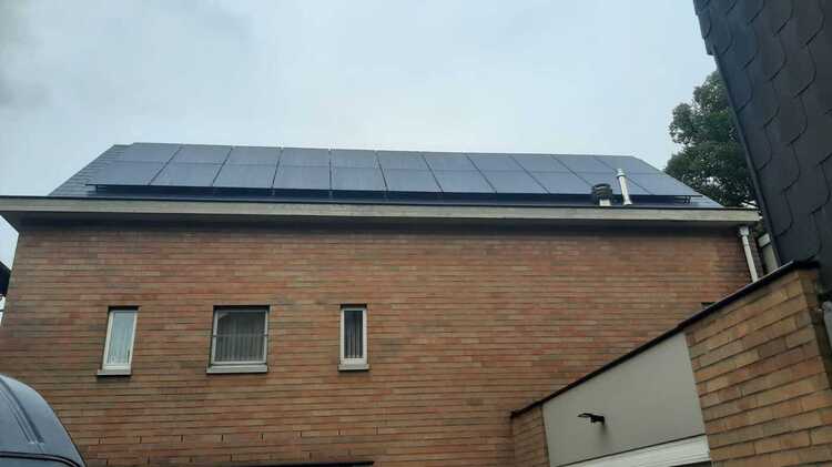 Zonnepanelen-Leuven-leien-dak